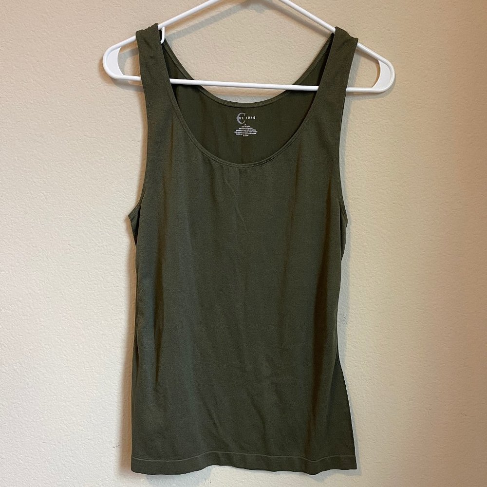 Maternity stretch tank size XL